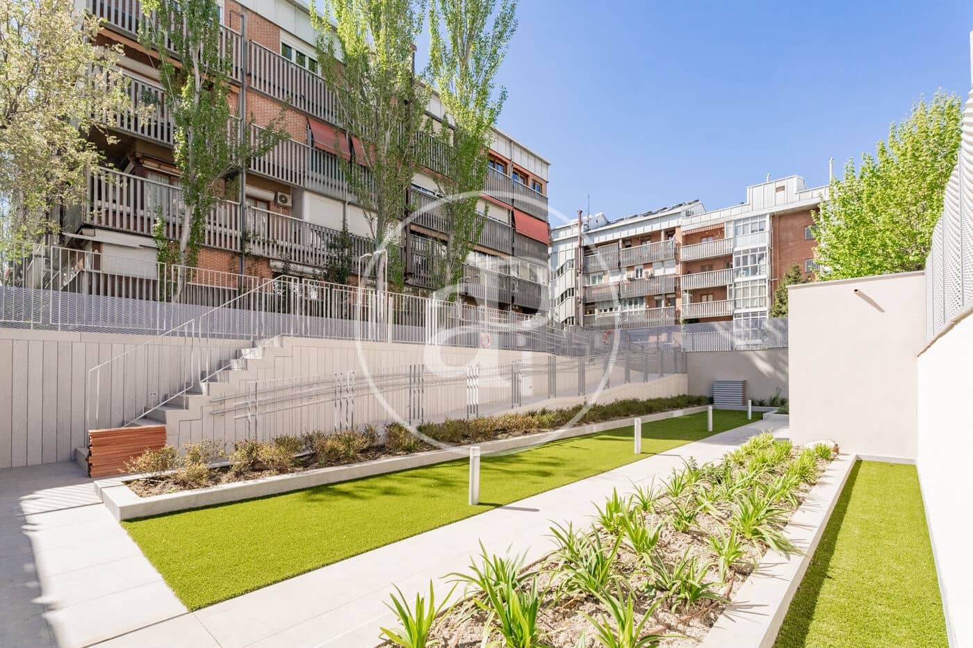 Apartment for sale in Madrid city with pool - € 850,000 (Ref: 9698844)