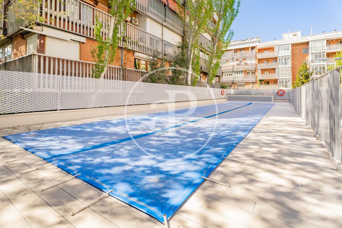 Apartment for sale in Madrid city with pool - € 850,000 (Ref: 9698844)