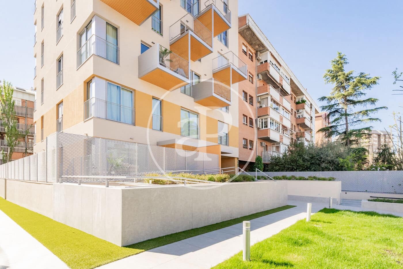 Apartment for sale in Madrid city with pool - € 850,000 (Ref: 9698844)