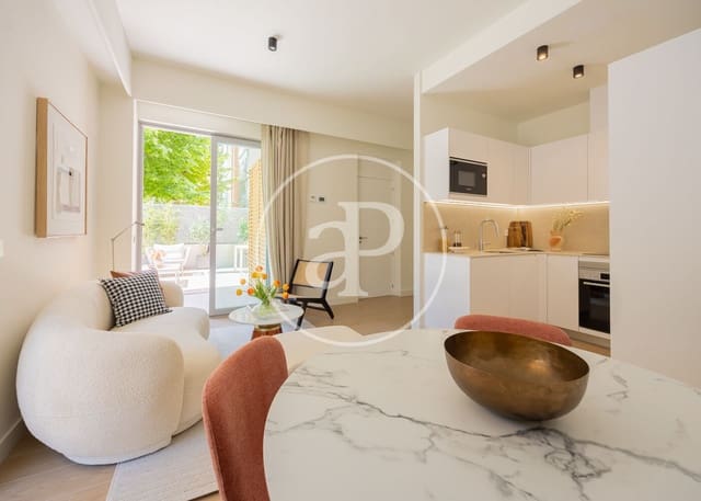 Apartamento para venda em San Juan Bautista, Madrid cidade com piscina - 795 000 € (Ref: 9698844)