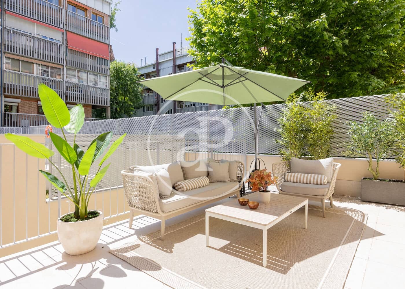 Appartement à vendre à Madrid ville avec piscine - 795 000 € (Ref: 9698844)