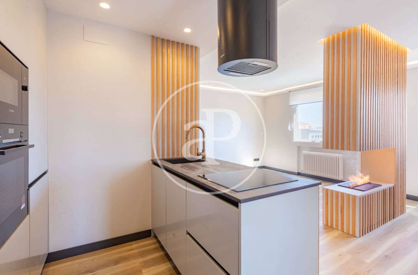 1 sypialnia Apartament na sprzedaż w Miasto Madryt z basenem - 899 000 € (Ref: 9698846)