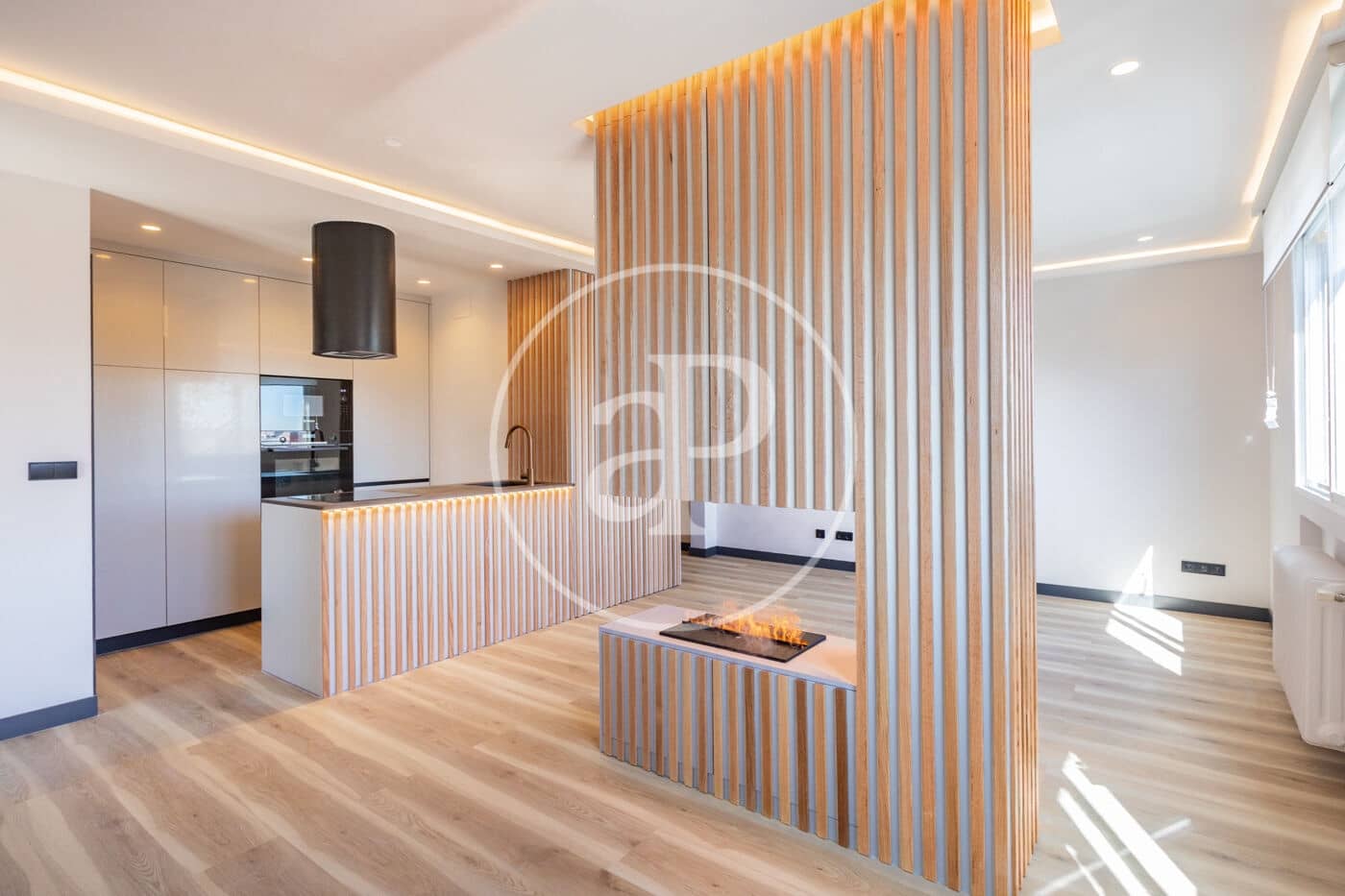 1 sypialnia Apartament na sprzedaż w Miasto Madryt z basenem - 899 000 € (Ref: 9698846)