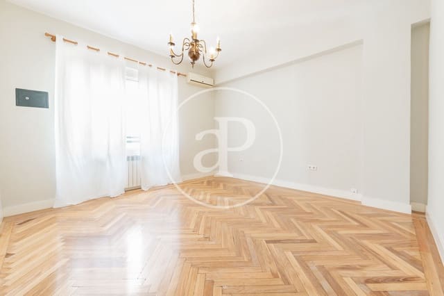 2 slaapkamer Appartement te koop in Castellana, Madrid stad - € 970.000 (Ref: 9701643)