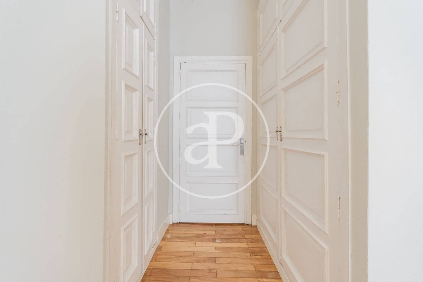 2 slaapkamer Appartement te koop in Madrid stad - € 970.000 (Ref: 9701643)
