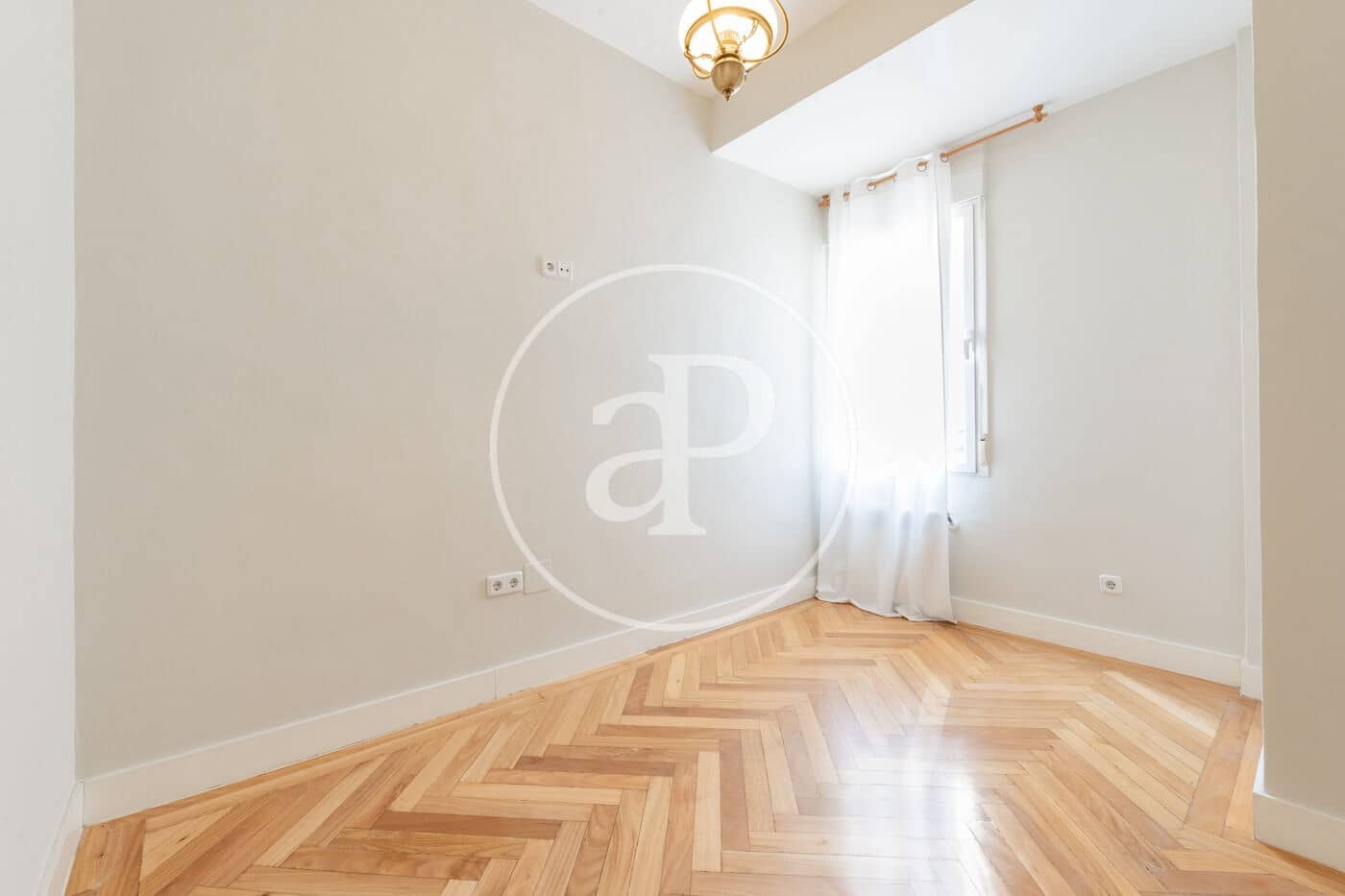 2 slaapkamer Appartement te koop in Madrid stad - € 970.000 (Ref: 9701643)