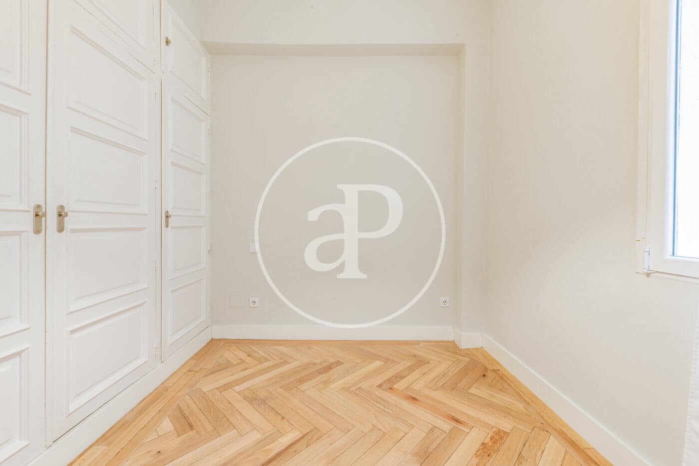 2 slaapkamer Appartement te koop in Madrid stad - € 970.000 (Ref: 9701643)