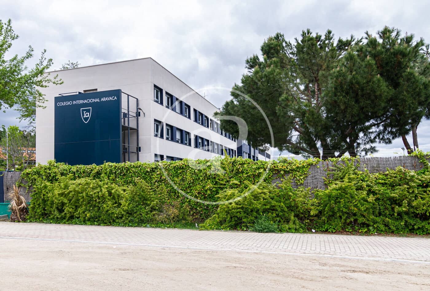 5 bedroom Villa for sale in Madrid city with pool - € 4,150,000 (Ref: 9701644)