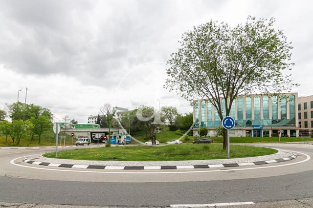 5 sovrum Villa till salu i Aravaca, Madrid stad med pool - 4 150 000 € (Ref: 9701644)