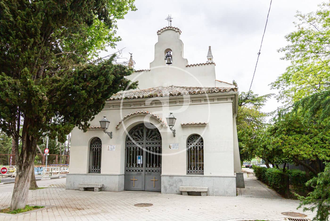 5 bedroom Villa for sale in Madrid city with pool - € 4,150,000 (Ref: 9701644)