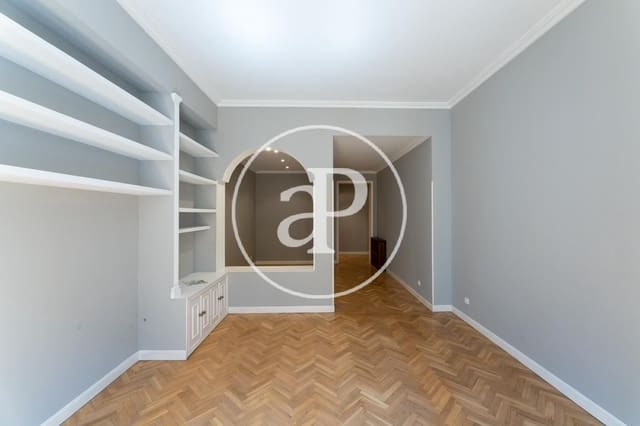 2 camera da letto Appartamento da affittare in Universidad, Madrid città - 1.950 € (Rif: 9701647)