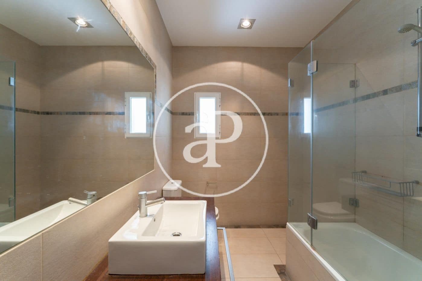 2 bedroom Apartment for rent in Madrid city - € 1,950 (Ref: 9701647)