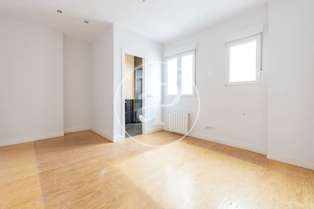 3 soverom Penthouse til salgs i Almagro, Madrid by - € 1 850 000 (Ref: 9711980)