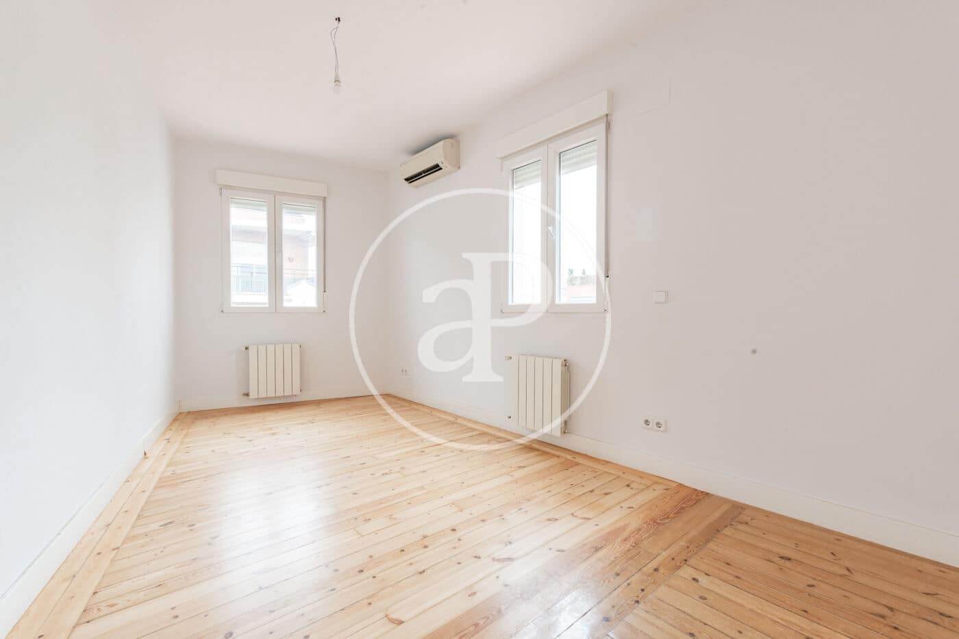 3 bedroom Penthouse for sale in Madrid city - € 2,180,000 (Ref: 9711980)