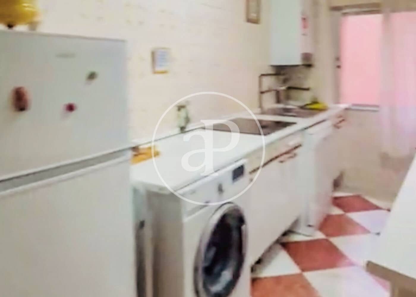 5 slaapkamer Appartement te koop in Madrid stad - € 625.000 (Ref: 9711982)