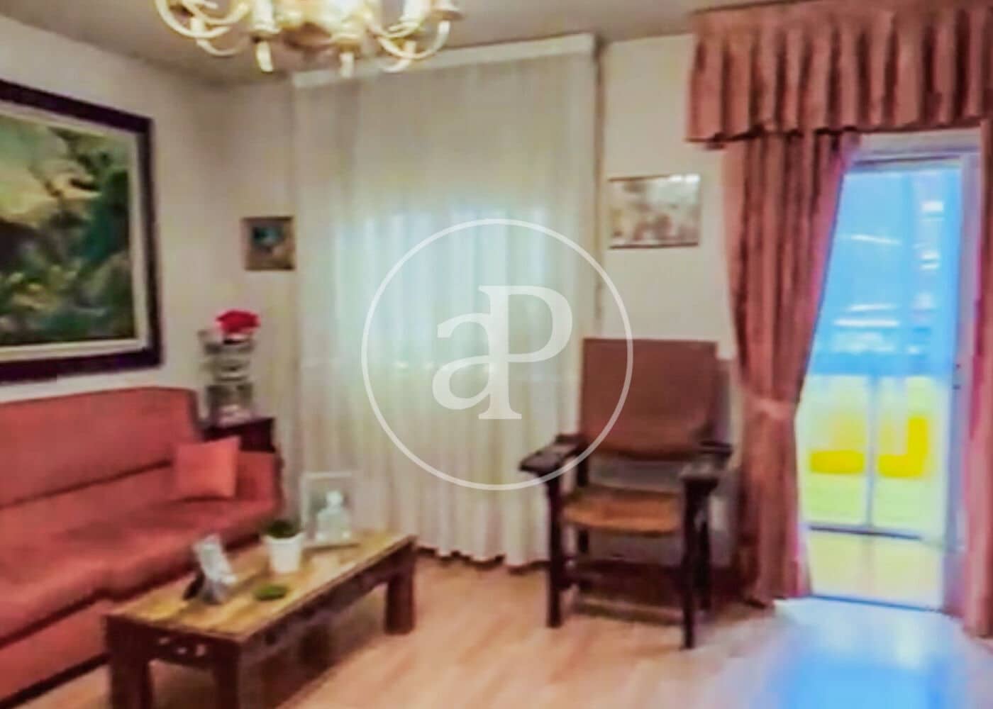 5 slaapkamer Appartement te koop in Madrid stad - € 625.000 (Ref: 9711982)