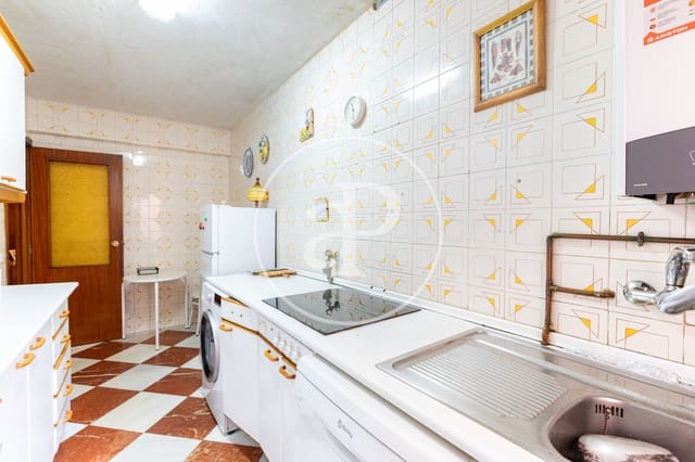 5 bedroom Apartment for sale in Ventas, Madrid city - € 625,000 (Ref: 9711982)