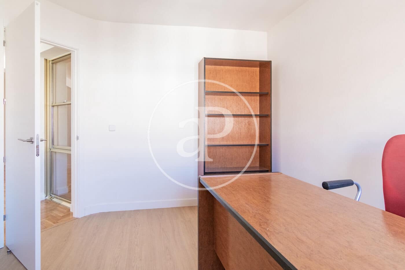 2 slaapkamer Appartement te huur in Madrid stad - € 1.900 (Ref: 9711984)