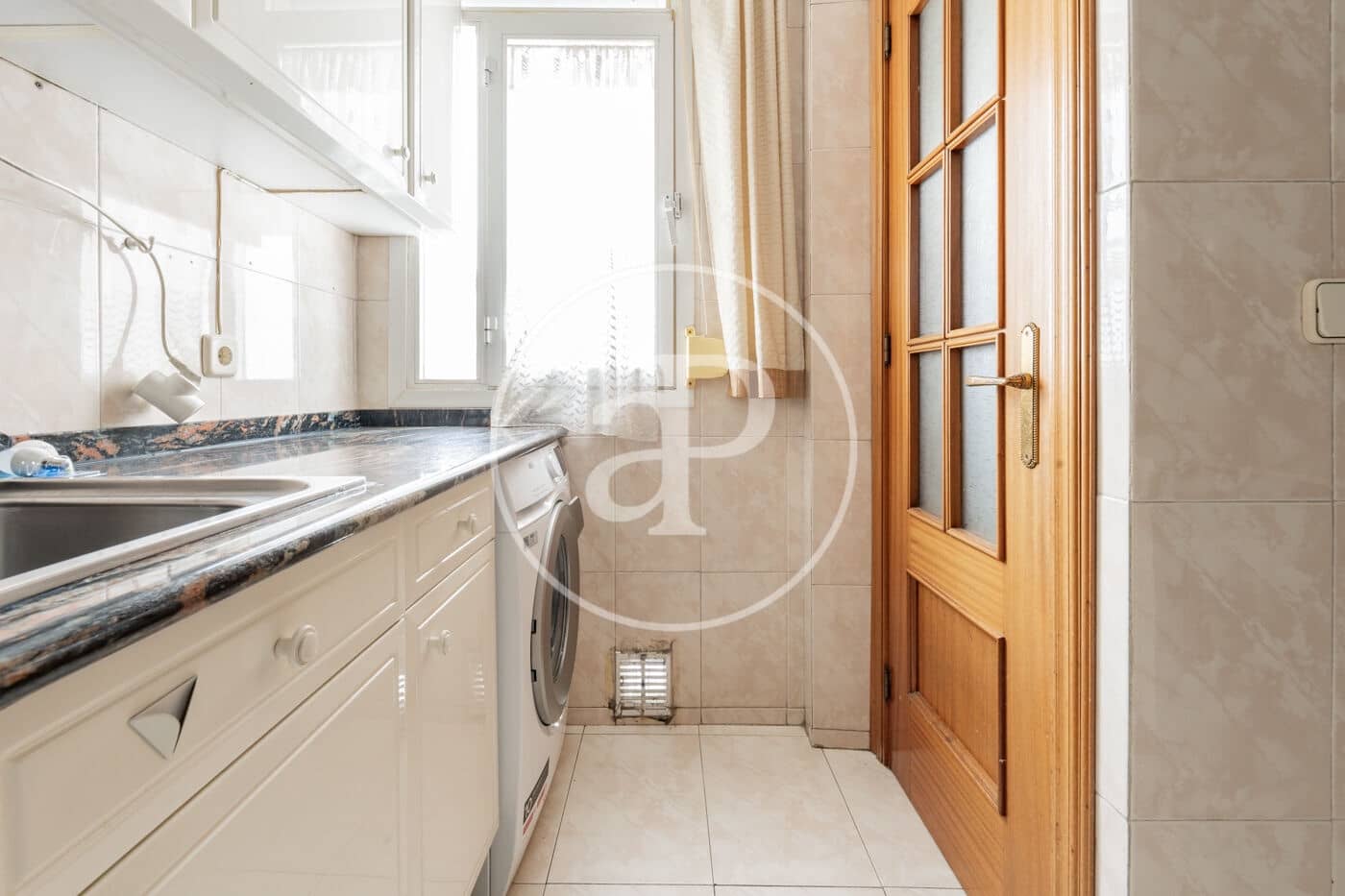 3 bedroom Apartment for sale in Madrid city - € 1,115,000 (Ref: 9711985)