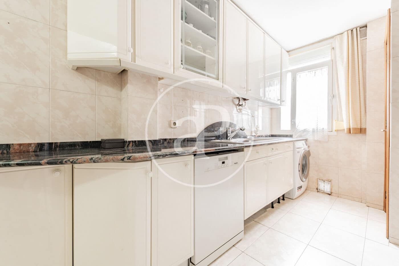 3 bedroom Apartment for sale in Madrid city - € 1,115,000 (Ref: 9711985)