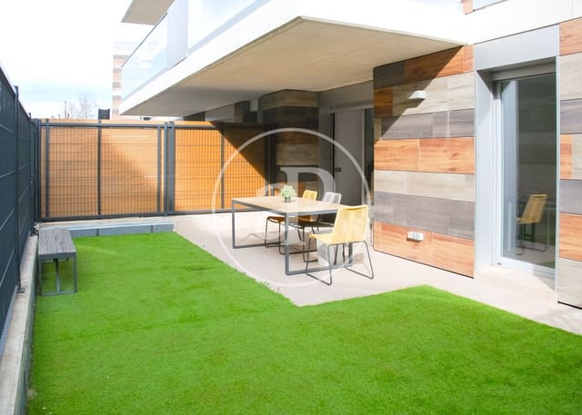 2 slaapkamer Appartement te koop in Las Rozas de Madrid - € 695.000 (Ref: 9711986)