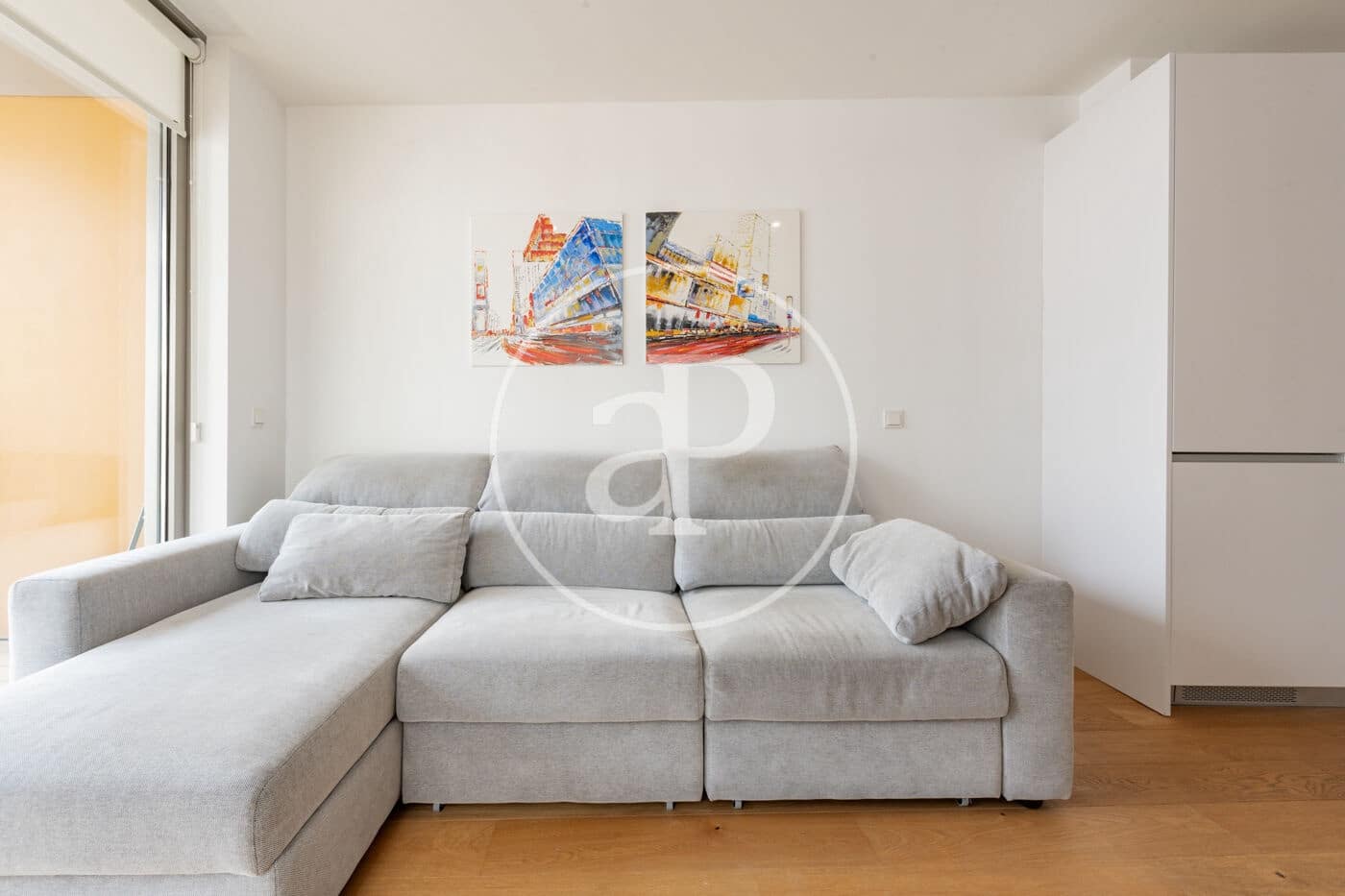 2 bedroom Apartment for rent in Madrid city with pool - € 3,100 (Ref: 9711987)