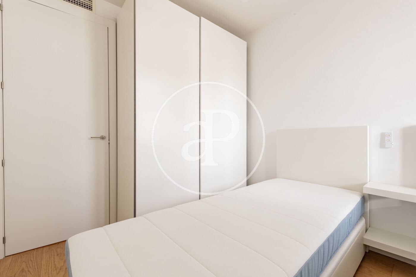 2 bedroom Apartment for rent in Madrid city with pool - € 3,100 (Ref: 9711987)