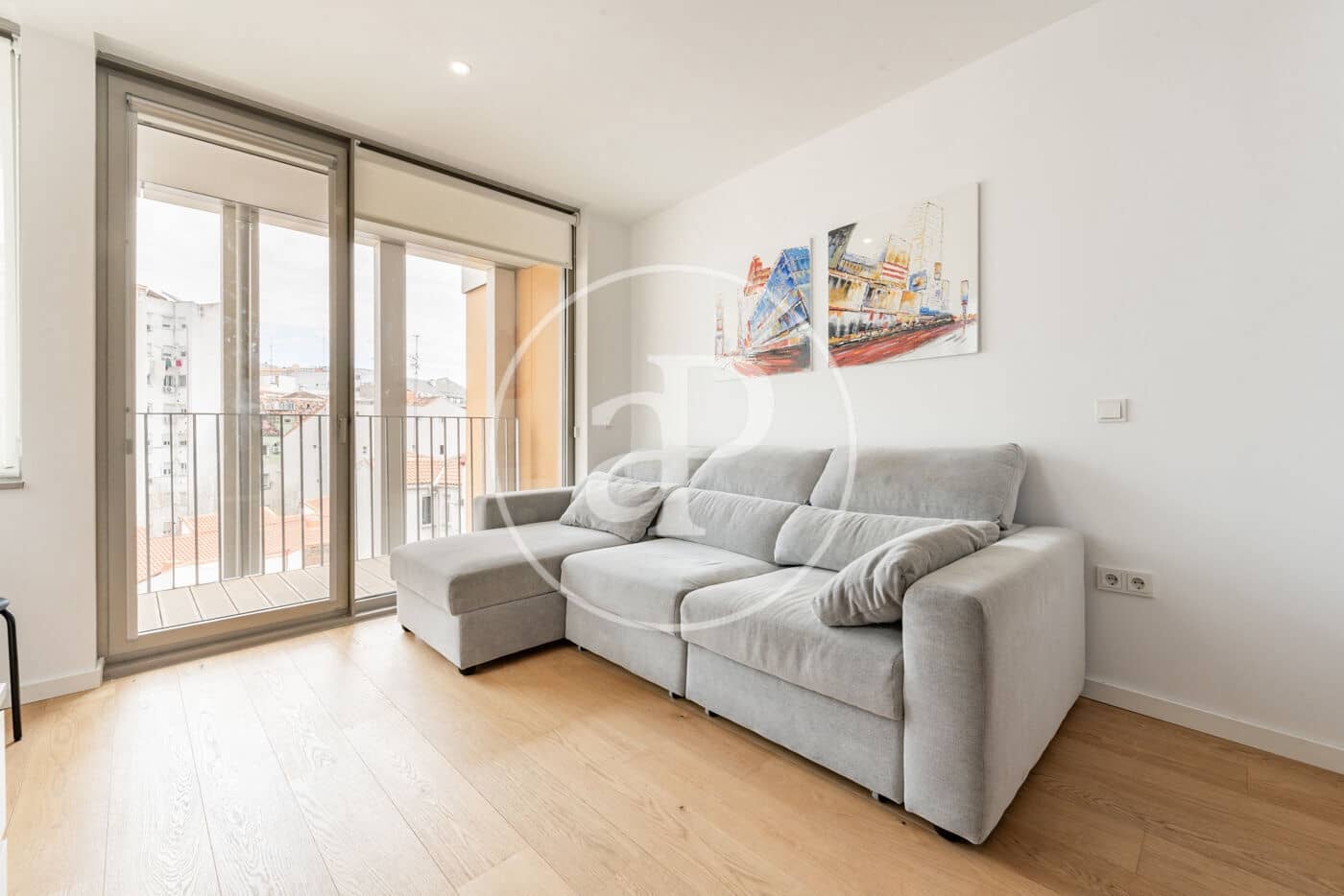 2 bedroom Apartment for rent in Madrid city with pool - € 3,100 (Ref: 9711987)