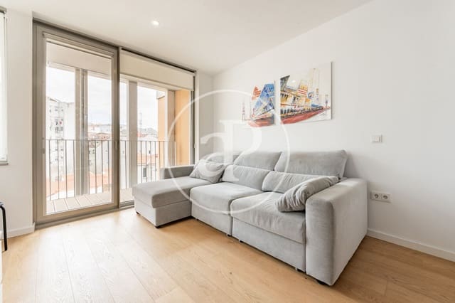 2 slaapkamer Appartement te huur in Argüelles, Madrid stad met zwembad - € 3.100 (Ref: 9711987)