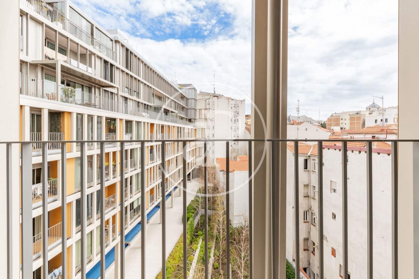 2 bedroom Apartment for rent in Madrid city with pool - € 3,100 (Ref: 9711987)