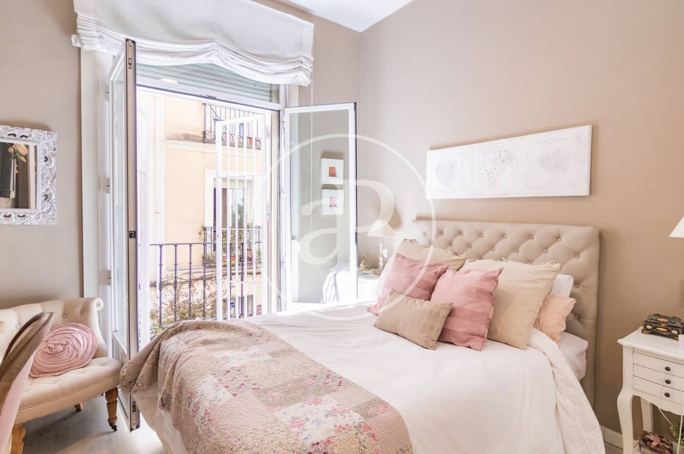 2 bedroom Apartment for sale in Madrid city - € 720,000 (Ref: 9711989)