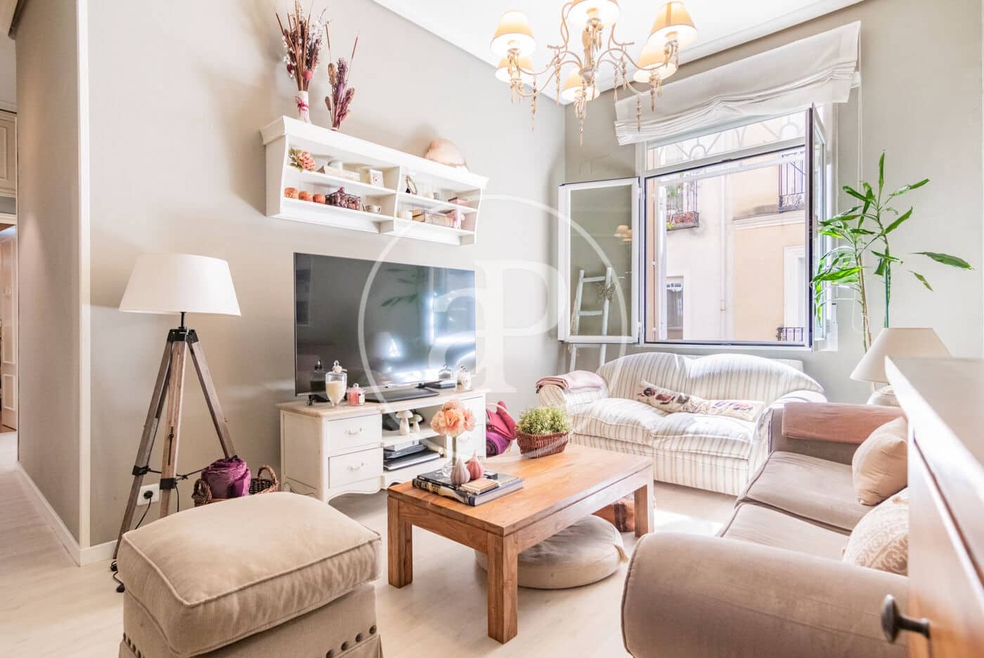 2 bedroom Apartment for sale in Madrid city - € 720,000 (Ref: 9711989)