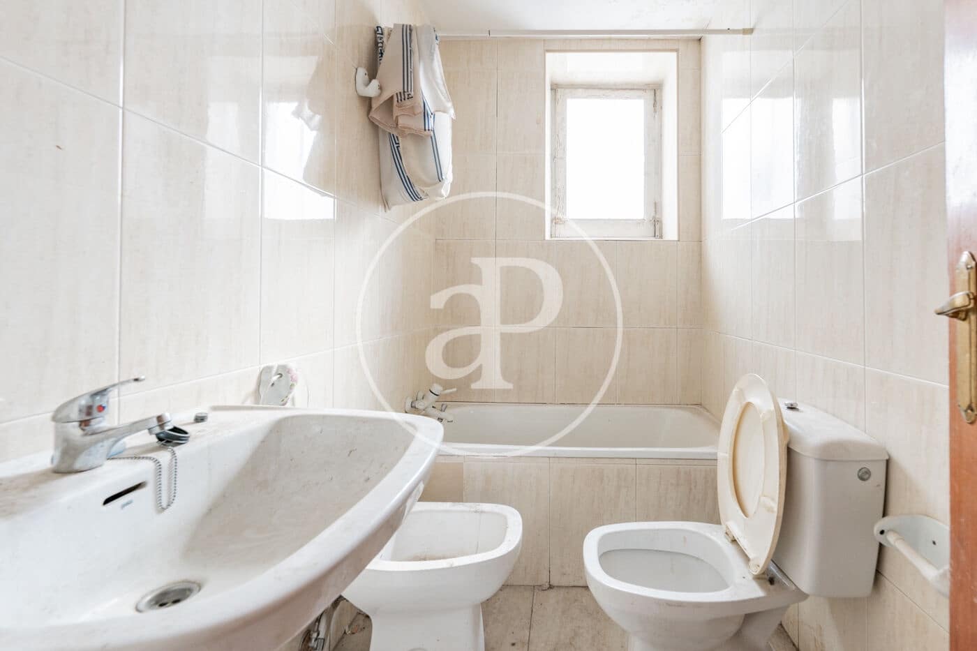 Apartamento de 4 habitaciones en Madrid ciudad en venta - 2.975.000 € (Ref: 9714940)