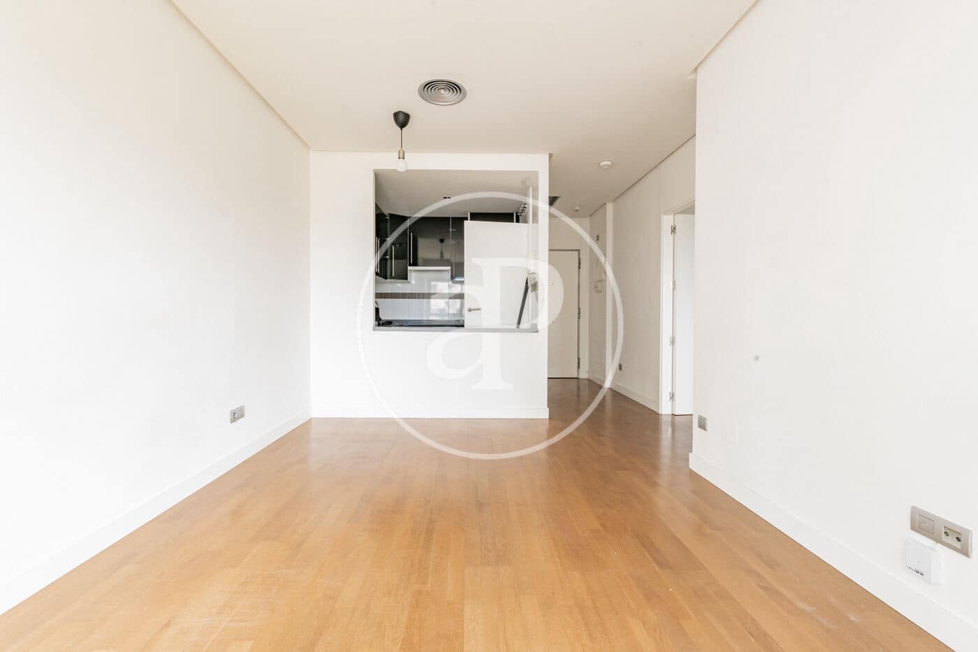 1 soveværelse Lejlighed til leje i Madrid by med swimmingpool - € 1.450 (Ref: 9714941)