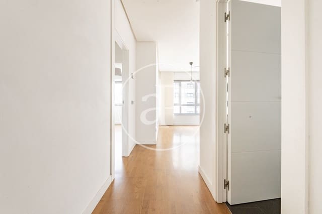 1 quarto Apartamento para arrendar em Valdefuentes, Madrid cidade com piscina - 1 450 € (Ref: 9714941)