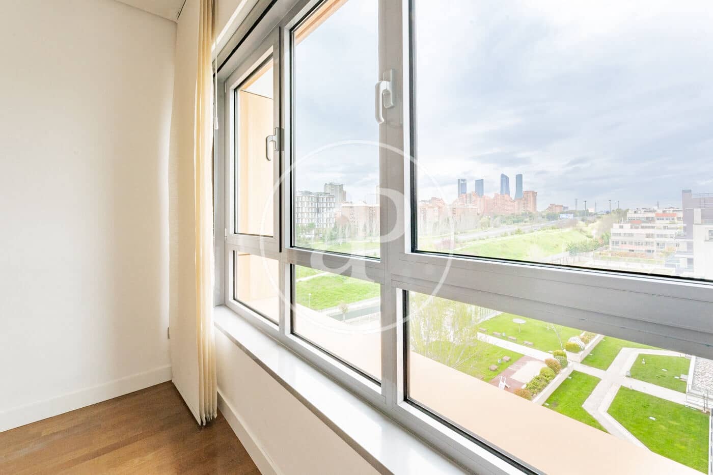 1 soveværelse Lejlighed til leje i Madrid by med swimmingpool - € 1.450 (Ref: 9714941)