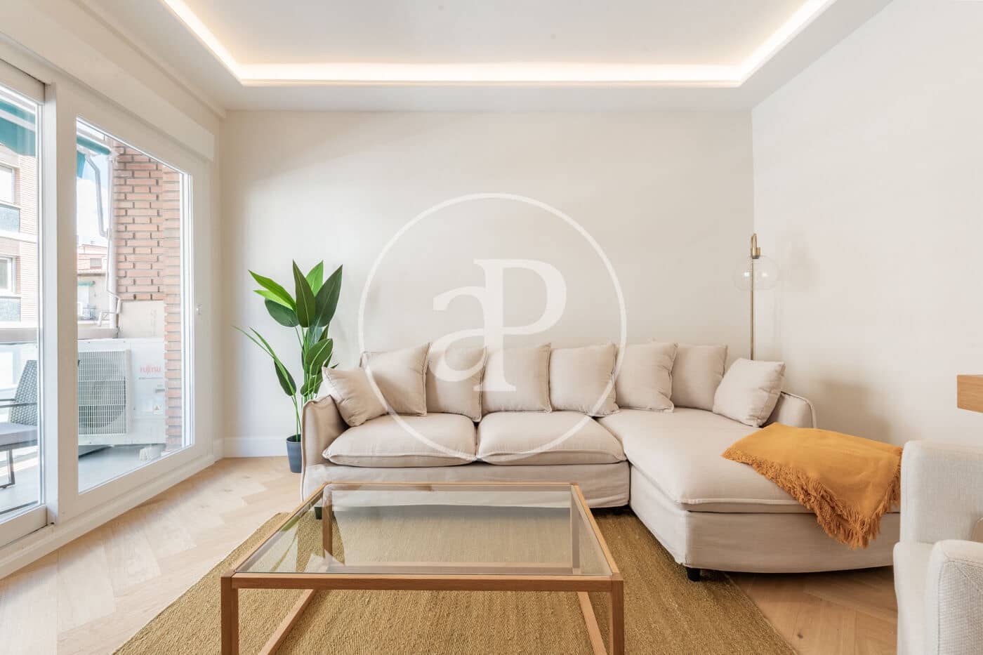 3 makuuhuone Huoneisto myytävänä paikassa Madrid kaupunki - 1 120 000 € (Ref: 9714943)
