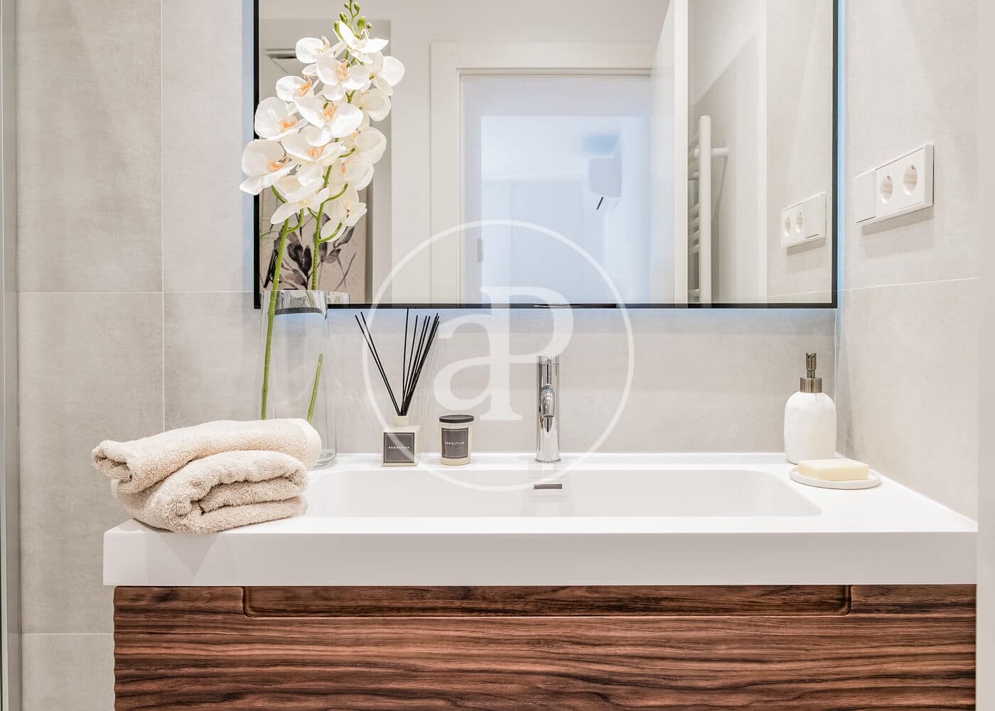 2 slaapkamer Appartement te koop in Madrid stad - € 990.000 (Ref: 9714944)