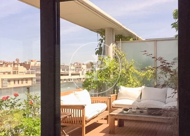 1 bedroom Apartment for sale in Legazpi, Madrid city with pool - € 875,000 (Ref: 9714945)