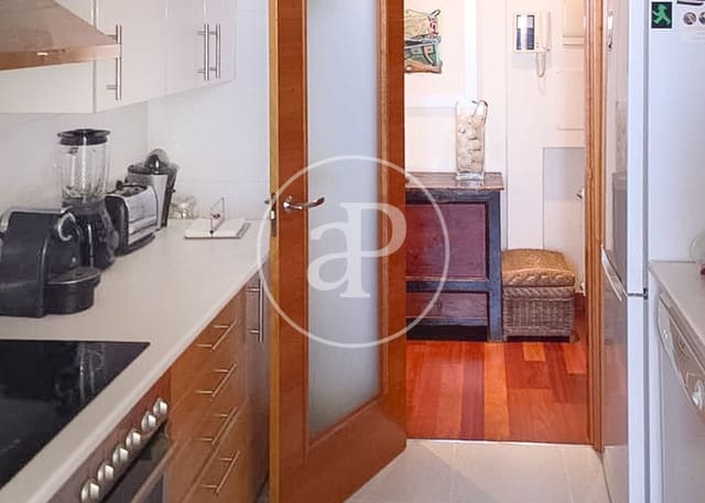 1 bedroom Apartment for sale in Legazpi, Madrid city with pool - € 875,000 (Ref: 9714945)