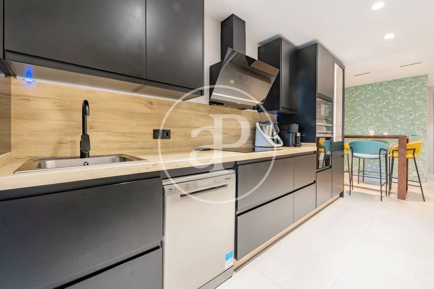 3 soveværelse Lejlighed til salg i Madrid by - € 1.475.000 (Ref: 9714947)