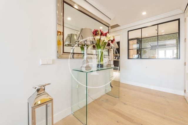 3 soveværelse Lejlighed til salg i Nueva España, Madrid by - € 1.475.000 (Ref: 9714947)