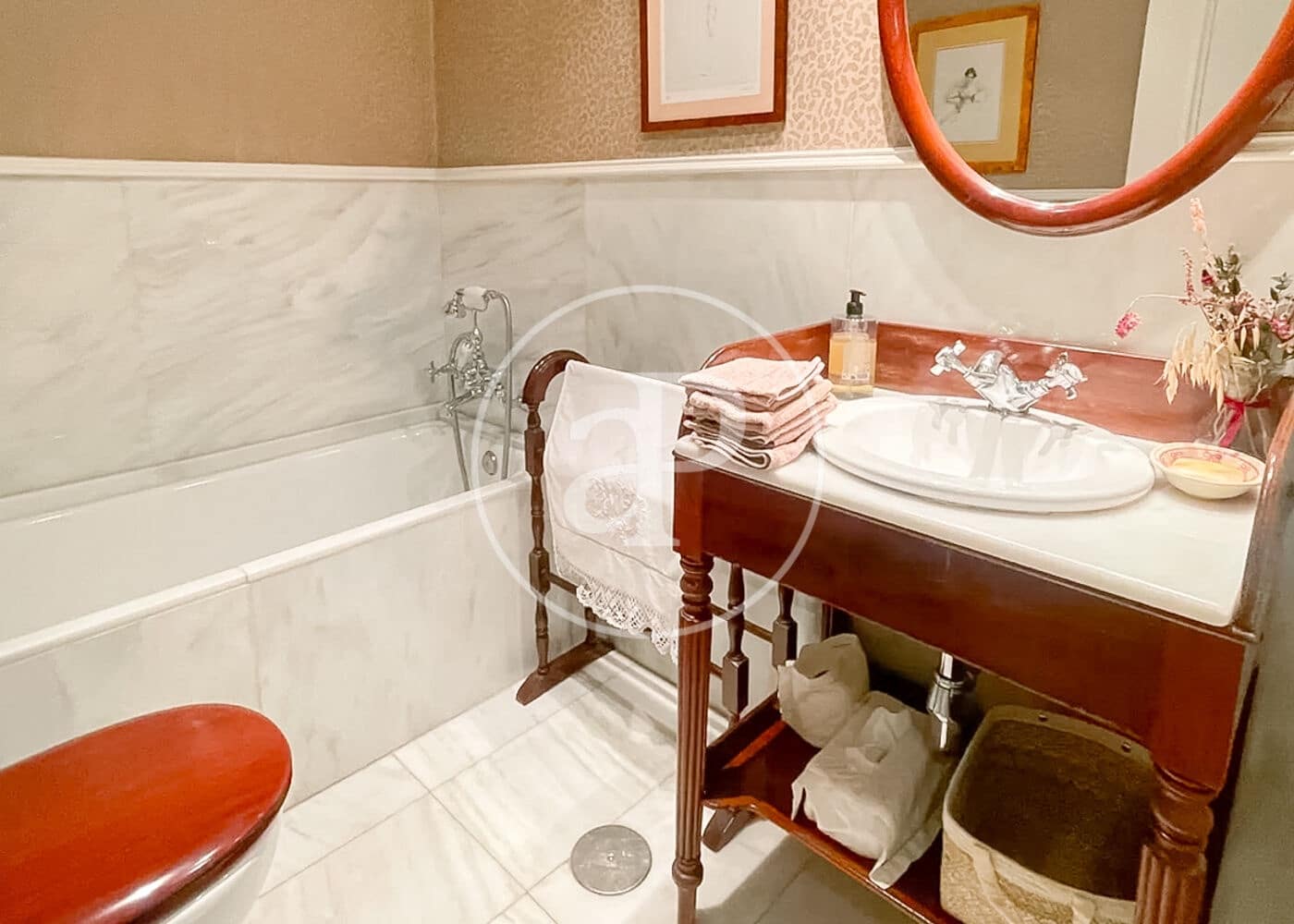 4 sovrum Lägenhet till salu i La Moraleja med pool - 1 650 000 € (Ref: 9714948)