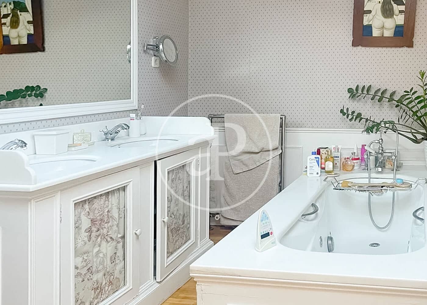 4 sovrum Lägenhet till salu i La Moraleja med pool - 1 650 000 € (Ref: 9714948)