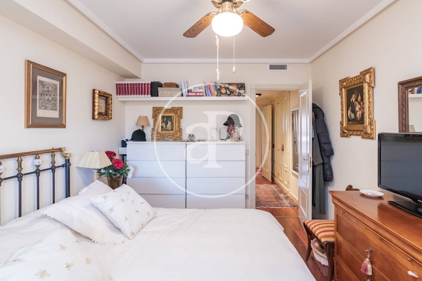 3 sovrum Lägenhet till salu i Madrid stad med pool - 870 000 € (Ref: 9714950)