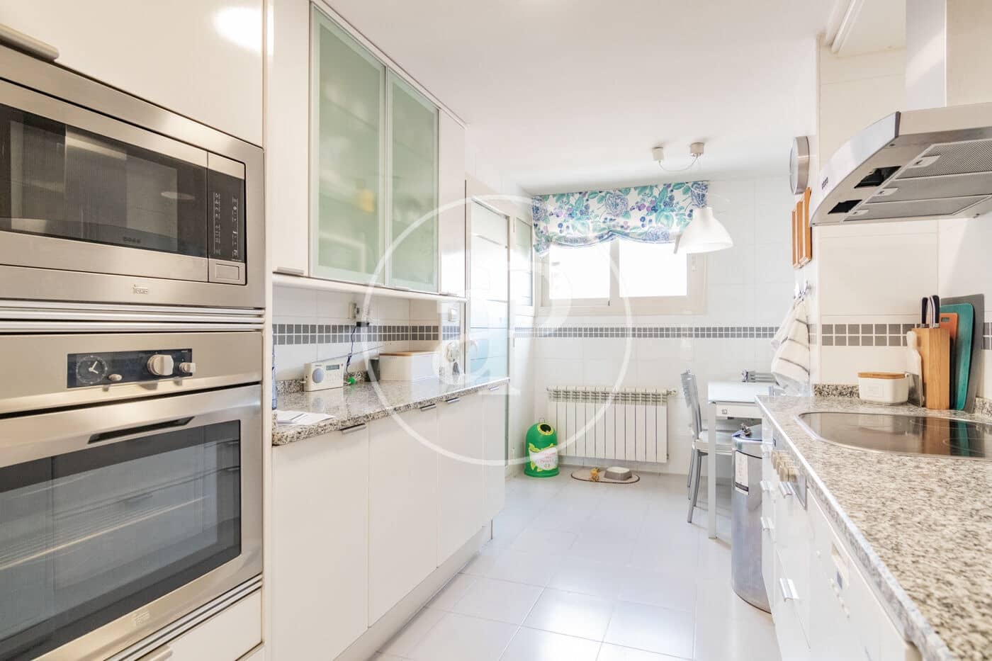 3 sovrum Lägenhet till salu i Madrid stad med pool - 870 000 € (Ref: 9714950)