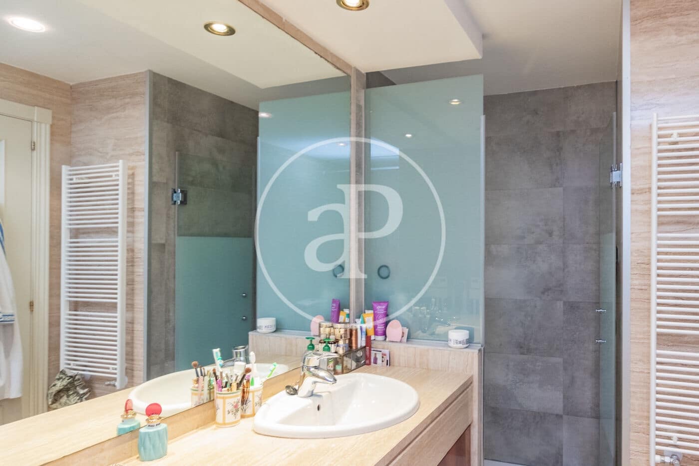 3 sovrum Lägenhet till salu i Madrid stad med pool - 870 000 € (Ref: 9714950)