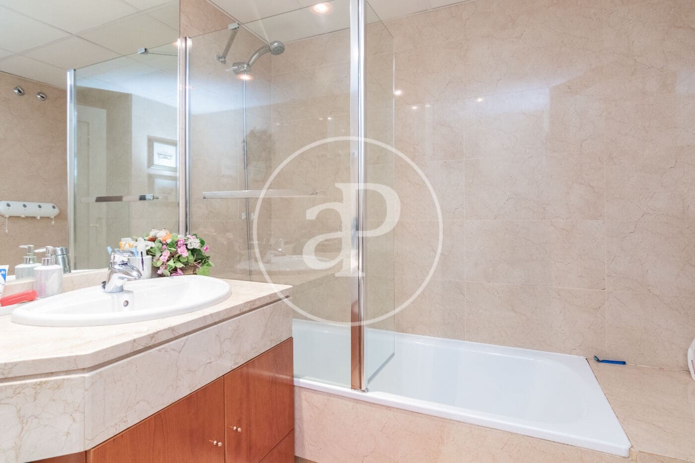 3 sovrum Lägenhet till salu i Madrid stad med pool - 870 000 € (Ref: 9714950)