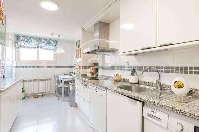 3 Zimmer Apartment zu verkaufen in Alameda de Osuna, Madrid Stadt mit Pool - 870.000 € (Ref: 9714950)