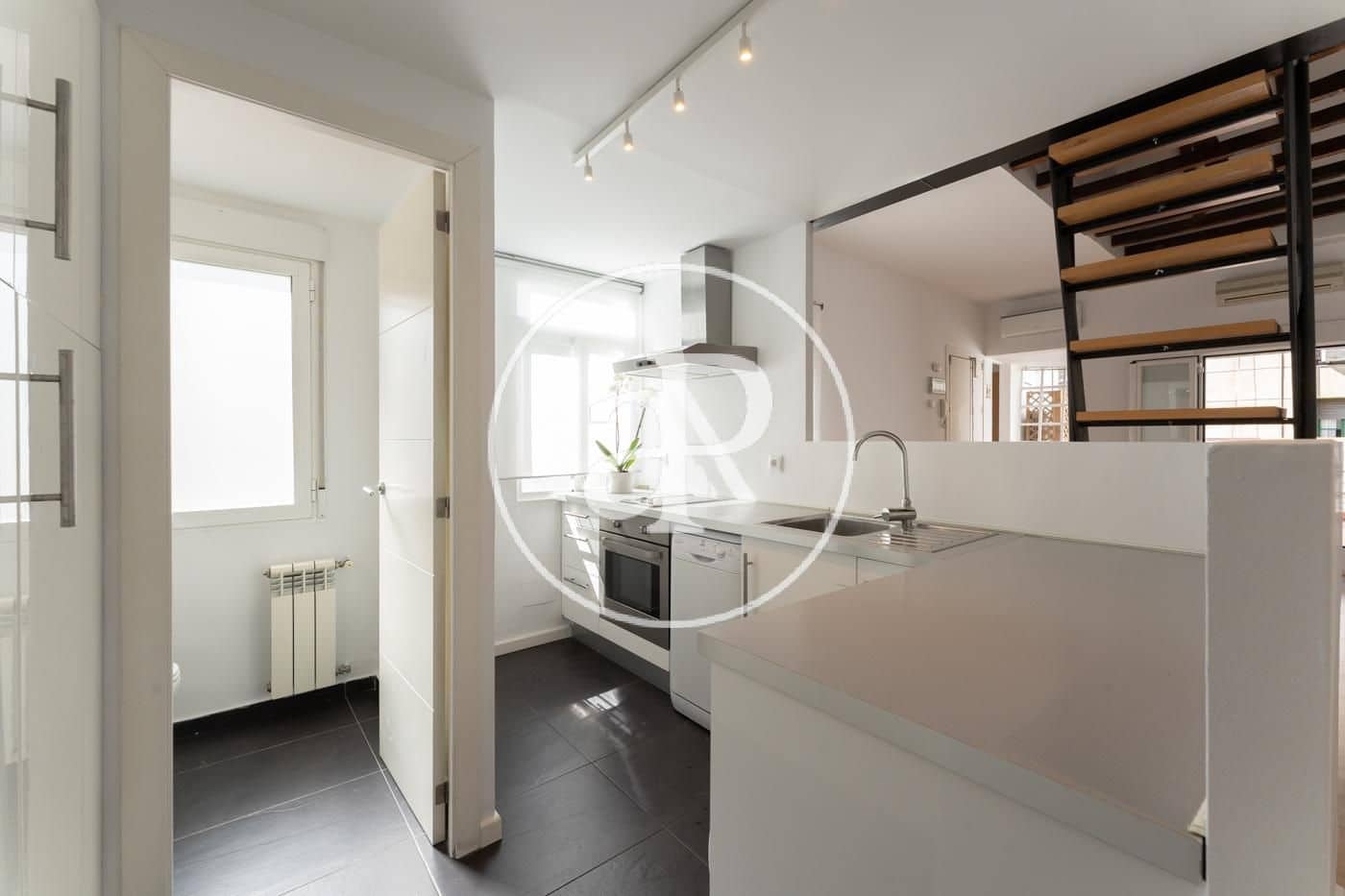 2 makuuhuone Kattohuoneisto vuokrattavana paikassa Madrid kaupunki - 2 300 € (Ref: 9719965)